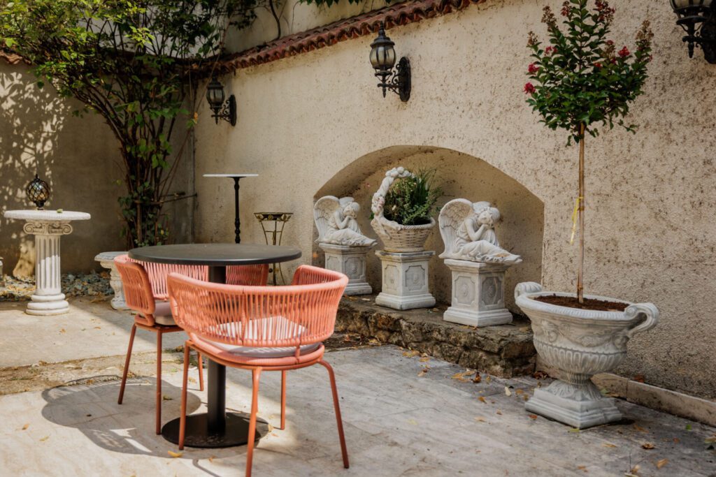 Petreceri corporate și traininguri business la EkoGroup Vila București 6 Petreceri corporate și traininguri business la EkoGroup Vila București